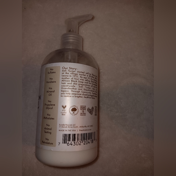 NWOT Shea Moisture Daily Hydration Shampoo & Conditioner 13oz - Picture 2 of 6